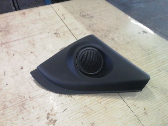bontott FORD MONDEO IV Bal A Oszlop Hangszóró
