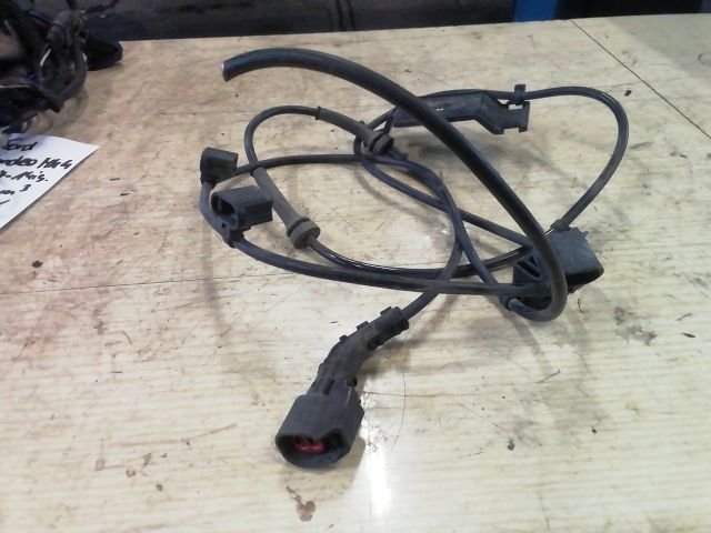 bontott FORD MONDEO IV Bal első ABS Jeladó