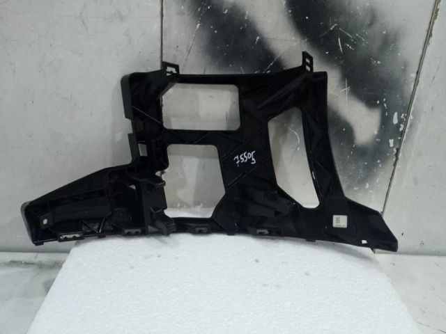 bontott FORD MONDEO IV Bal első Lökhárító Tartó (Műanyag)