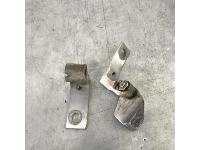 bontott FORD MONDEO IV Bal első Zsanér