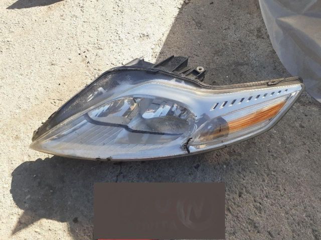bontott FORD MONDEO IV Bal Fényszóró