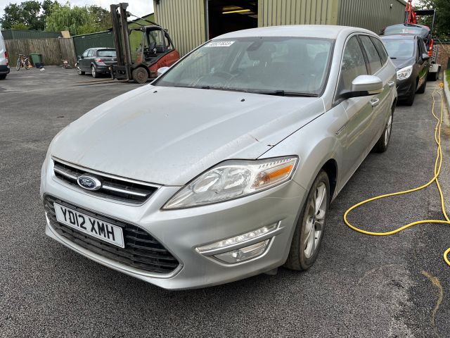 bontott FORD MONDEO IV Bal Gólyaláb Csonkállvánnyal