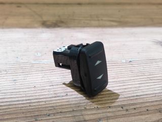 bontott FORD MONDEO IV Bal hátsó Ablakemelő Kapcsoló