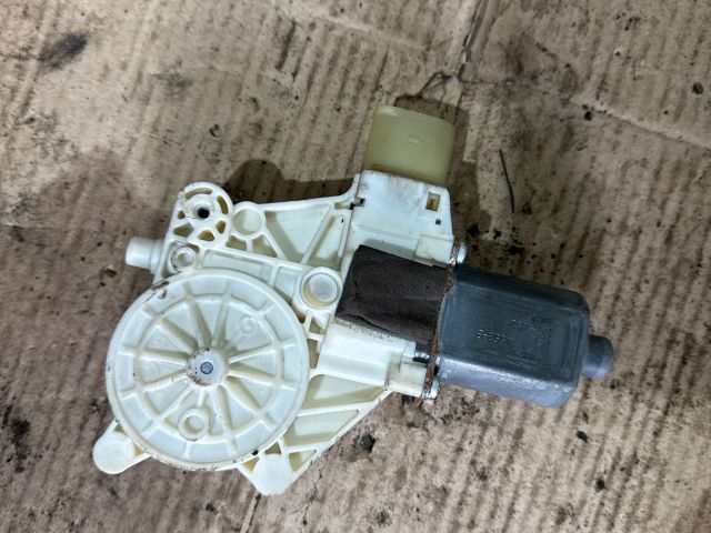 bontott FORD MONDEO IV Bal hátsó Ablakemelő Motor