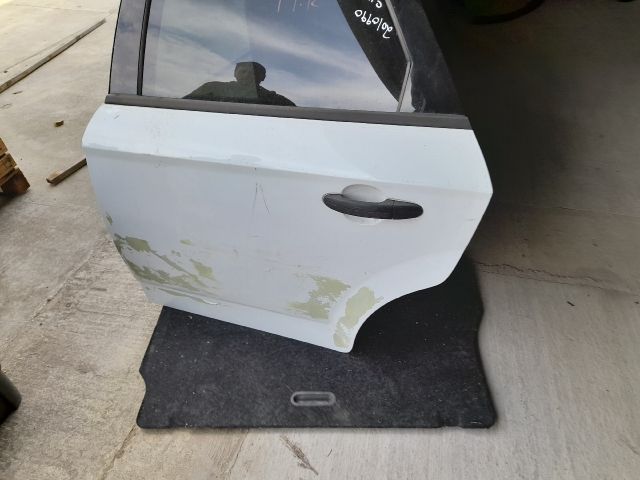 bontott FORD MONDEO IV Bal hátsó Ajtó (Részeivel)