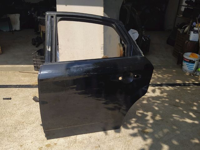 bontott FORD MONDEO IV Bal hátsó Ajtó (Üres lemez)