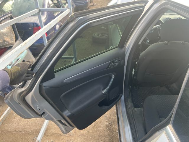 bontott FORD MONDEO IV Bal hátsó Ajtó (Üres lemez)