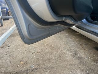 bontott FORD MONDEO IV Bal hátsó Ajtó (Üres lemez)