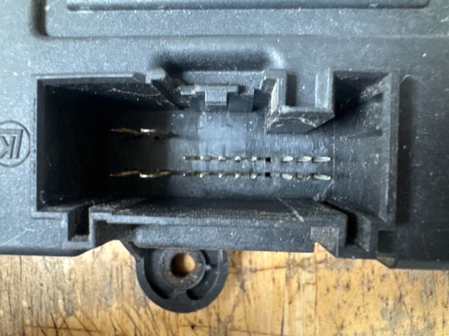 bontott FORD MONDEO IV Bal hátsó Ajtó Vezérlőegység