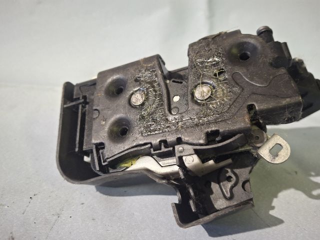 bontott FORD MONDEO IV Bal hátsó Ajtózár