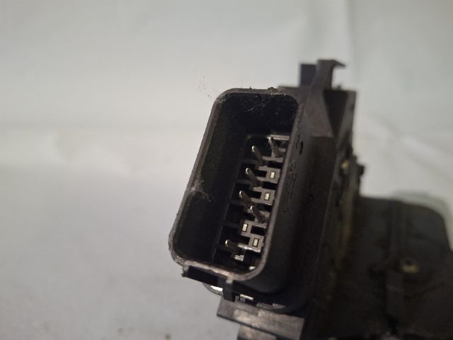 bontott FORD MONDEO IV Bal hátsó Ajtózár