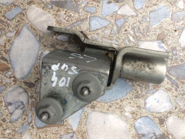 bontott FORD MONDEO IV Bal hátsó Felső Zsanér