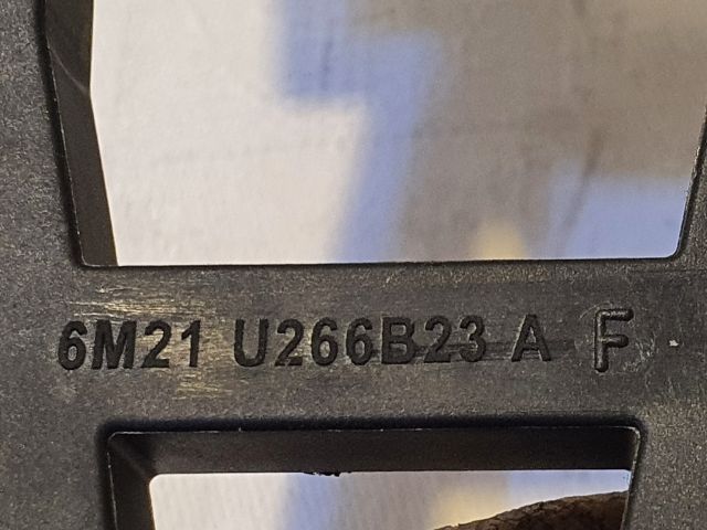 bontott FORD MONDEO IV Bal hátsó Külső Kilincsfészek