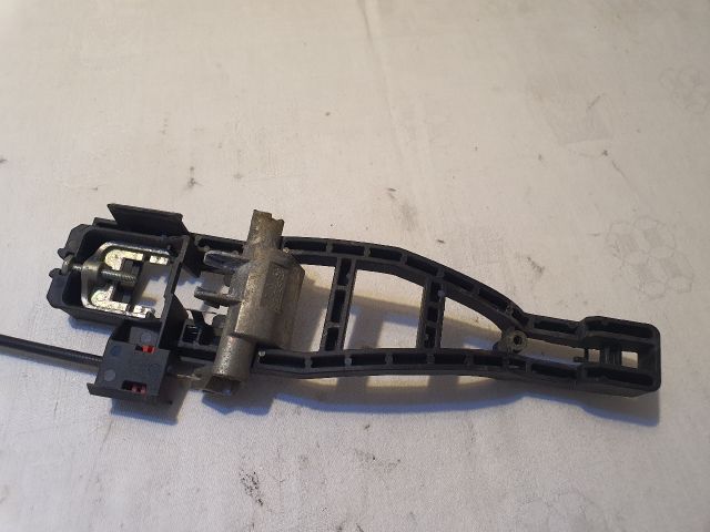 bontott FORD MONDEO IV Bal hátsó Külső Kilincsfészek