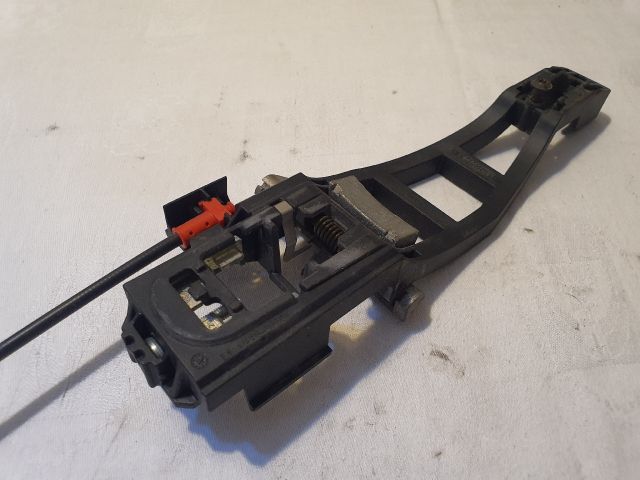 bontott FORD MONDEO IV Bal hátsó Külső Kilincsfészek