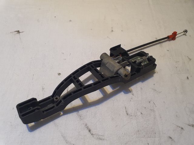 bontott FORD MONDEO IV Bal hátsó Külső Kilincsfészek