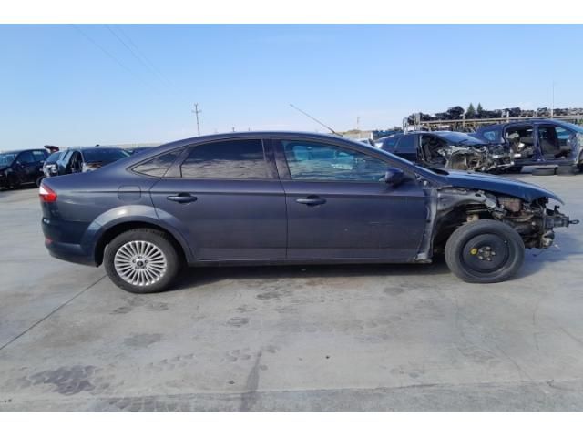 bontott FORD MONDEO IV Bal Ködfényszóró