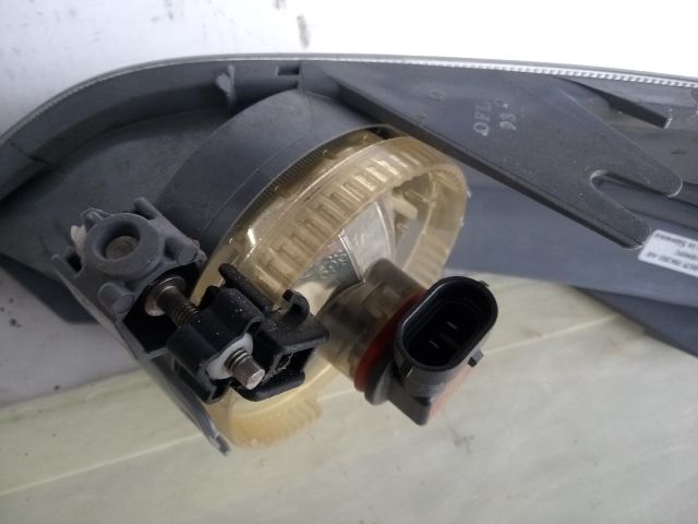 bontott FORD MONDEO IV Bal Ködfényszóró