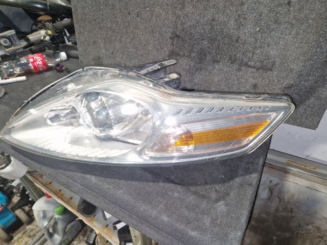 bontott FORD MONDEO IV Bal Xenon Fényszóró