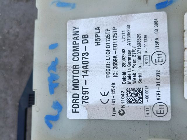 bontott FORD MONDEO IV Biztosítéktábla Utastér