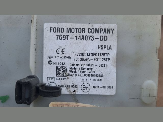 bontott FORD MONDEO IV Biztosítéktábla Utastér