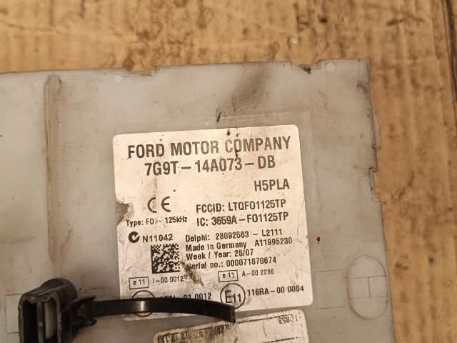 bontott FORD MONDEO IV Biztosítéktábla Utastér