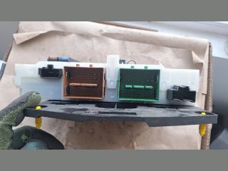 bontott FORD MONDEO IV Biztosítéktábla Utastér