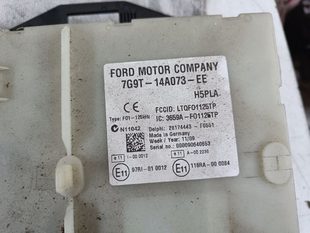 bontott FORD MONDEO IV Biztosítéktábla Utastér