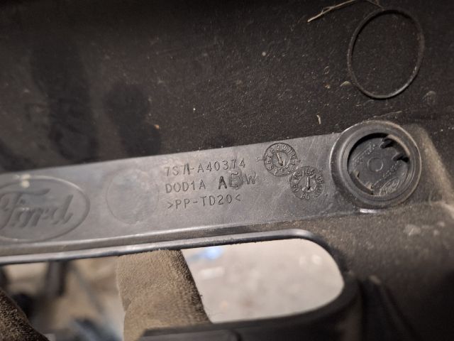 bontott FORD MONDEO IV Csomagtérajtó Burkolat Alsó