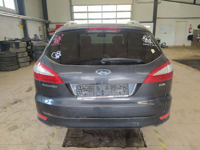 bontott FORD MONDEO IV Csomagtérajtó Burkolat Alsó