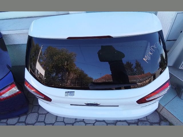 bontott FORD MONDEO IV Csomagtérajtó (Részeivel)