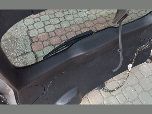 bontott FORD MONDEO IV Csomagtérajtó (Részeivel)