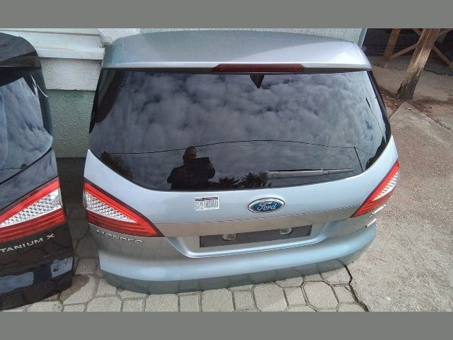 bontott FORD MONDEO IV Csomagtérajtó (Részeivel)