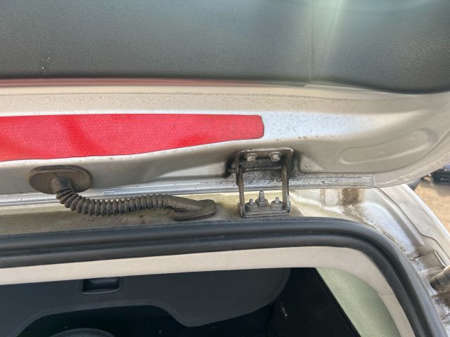 bontott FORD MONDEO IV Csomagtérajtó (Üres lemez)