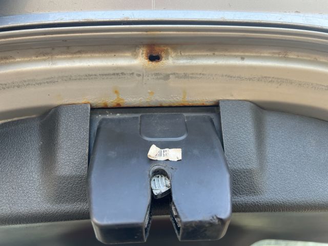 bontott FORD MONDEO IV Csomagtérajtó (Üres lemez)