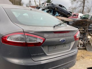 bontott FORD MONDEO IV Csomagtérajtó (Üres lemez)