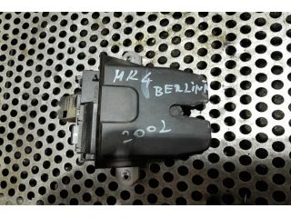 bontott FORD MONDEO IV Csomagtérajtó Zárszerkezet