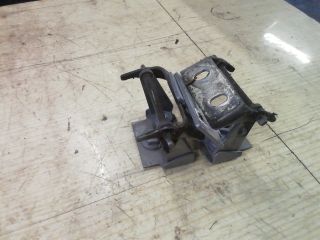 bontott FORD MONDEO IV Csomagtérajtó Zsanér