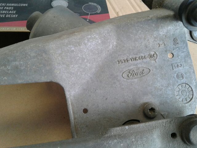 bontott FORD MONDEO IV Első Ablaktörlő Szerkezet Motorral