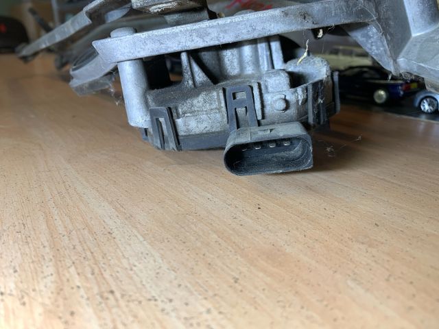 bontott FORD MONDEO IV Első Ablaktörlő Szerkezet Motorral