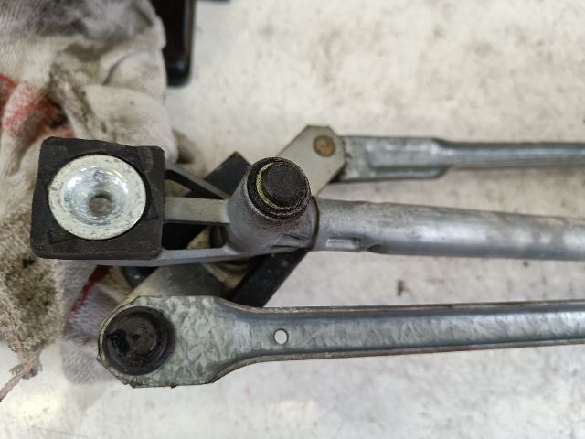 bontott FORD MONDEO IV Első Ablaktörlő Szerkezet Motorral