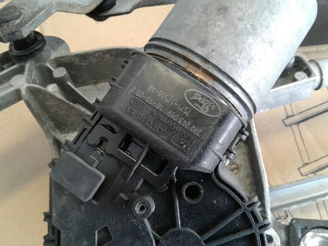 bontott FORD MONDEO IV Első Ablaktörlő Szerkezet Motorral