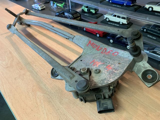 bontott FORD MONDEO IV Első Ablaktörlő Szerkezet Motorral