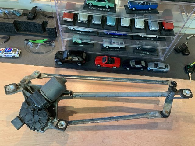 bontott FORD MONDEO IV Első Ablaktörlő Szerkezet Motorral