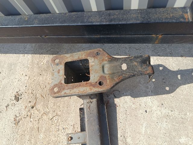 bontott FORD MONDEO IV Első Lökhárító Merevítő (Fém)