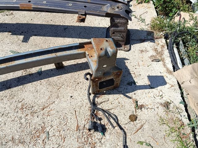 bontott FORD MONDEO IV Első Lökhárító Merevítő (Fém)