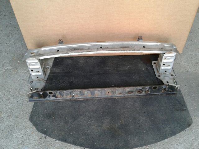 bontott FORD MONDEO IV Első Lökhárító Merevítő (Fém)