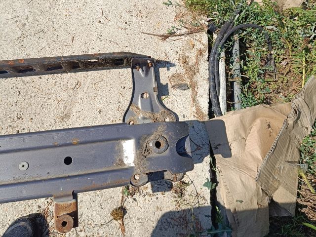 bontott FORD MONDEO IV Első Lökhárító Merevítő (Fém)