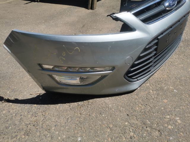 bontott FORD MONDEO IV Első Lökhárító (Részeivel)