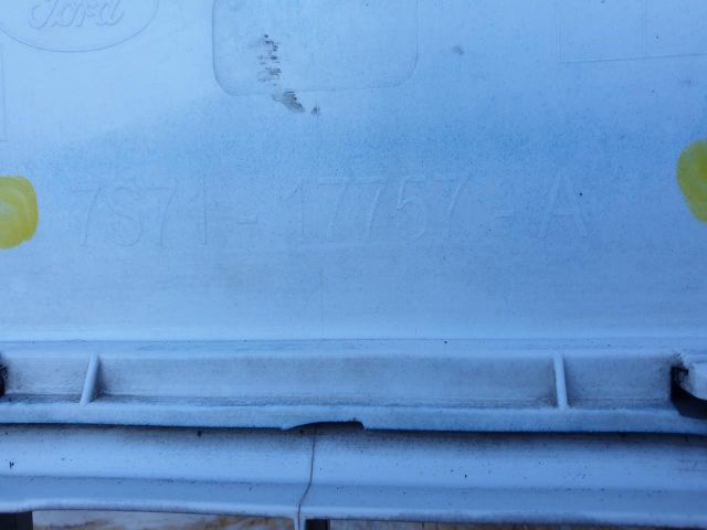 bontott FORD MONDEO IV Első Lökhárító (Részeivel)